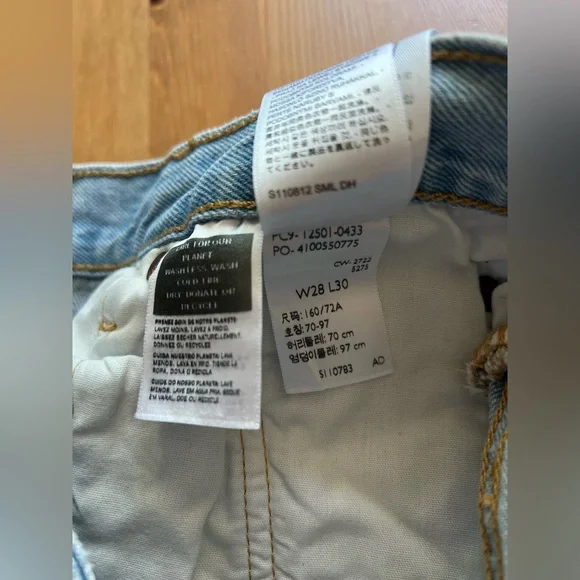 Levi’s 501® 150th Anniversary Light Wash Jeans – Floral Patched Knee – W28 L30 - Picture 11 of 15